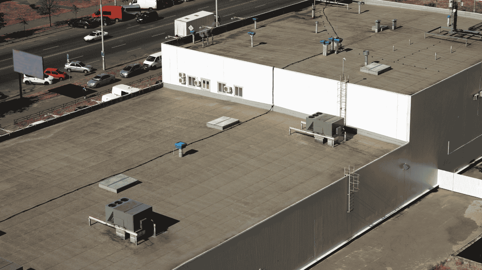 flat and low roof
